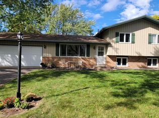 7831 Unity Ave N, Brooklyn Park, MN 55443