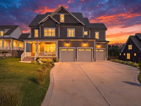 1045 Azalea Garden Cir, Raleigh, NC 27603