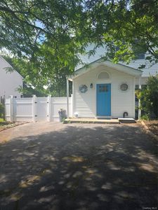 9 Trim Street, Bay Shore, NY, 11706
