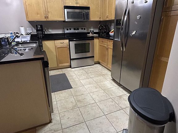 4th image of 870 Mayson Turner Rd Unit 1210