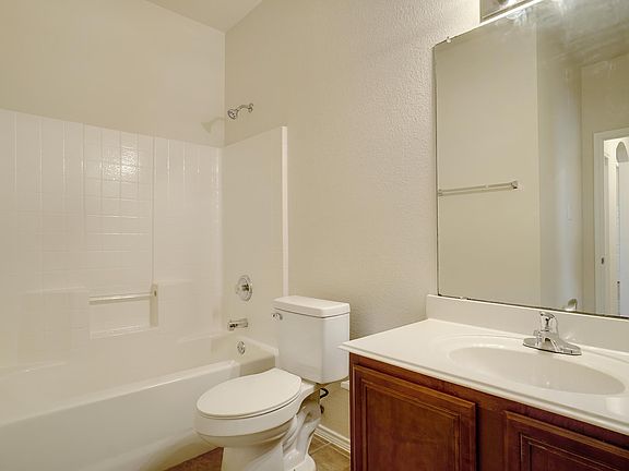4th image of 2743 Pleasant Hill Rd