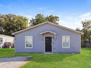 1618 Gale Dr, Azle, TX 76020