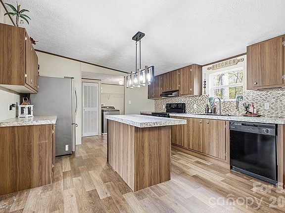 5th image of 31 McGee Hill Rd