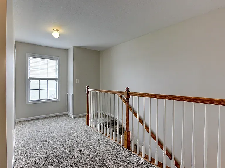146 Alexander Blvd — Photo 18