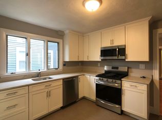 18 Belknap St #3R, Somerville, MA 02144