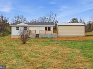 276 Forest View Dr, Kearneysville, WV 25430