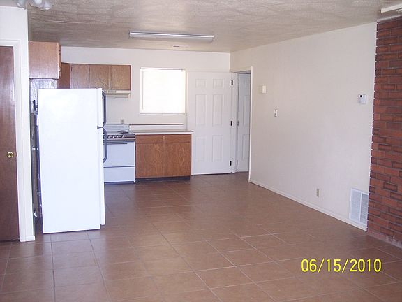 351 E Center 2_11092015