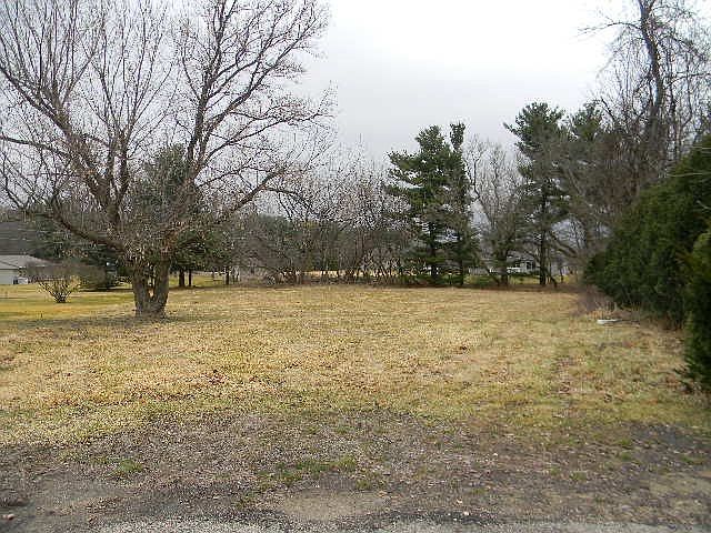 1st image of 7164 Lakecrest Ct