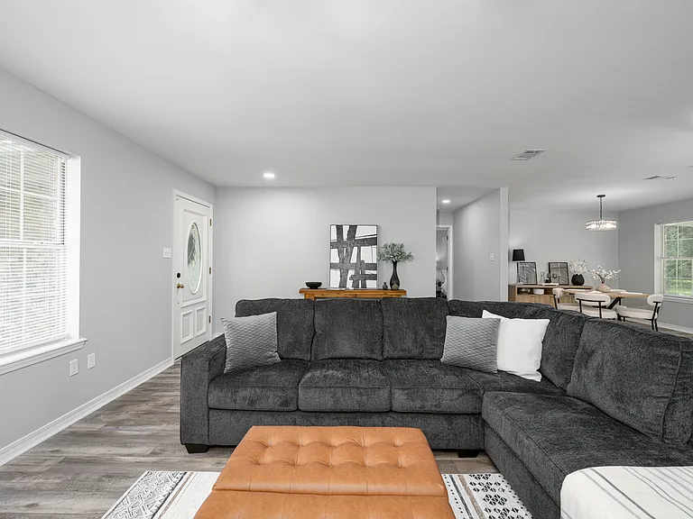 14057 Randall Ave — Photo 7