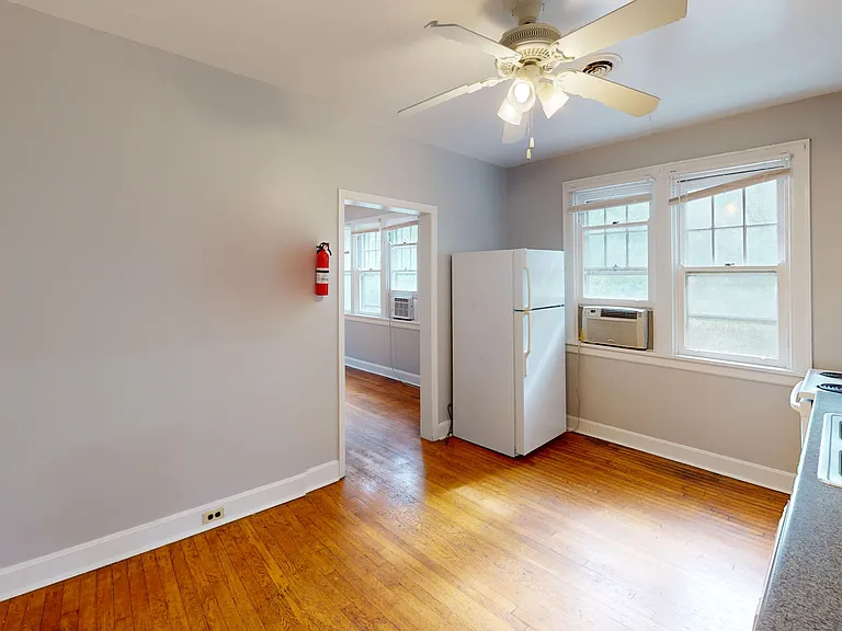 Large Kitchen Large Kitchen