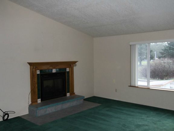 5th image of 173 Canal Dr NE
