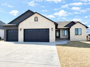 2317 S Ironstone Ct, Wichita, KS 67230