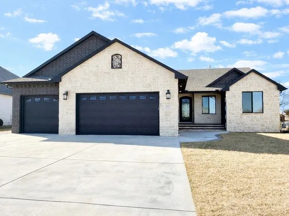 2317 S Ironstone Ct, Wichita, KS 67230