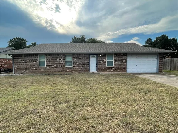 465 Echo Ln, Harrah, OK 73045