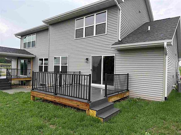 3rd image of 109 Dawson Dr