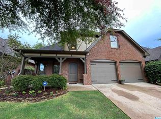 2408 Abbeyglen Pl, Hoover, AL 35226