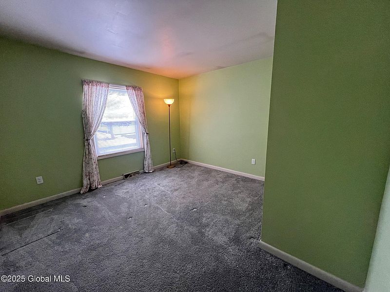 5th image of 27 Colby Avenue