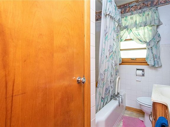 5th image of 8131 Leffingwell Rd