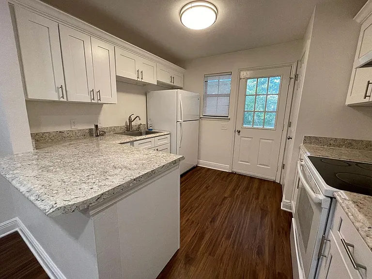 3720 Donovan Dr #C — Photo 11