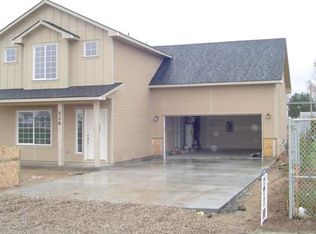 526 N Locust St, Kuna, ID 83634