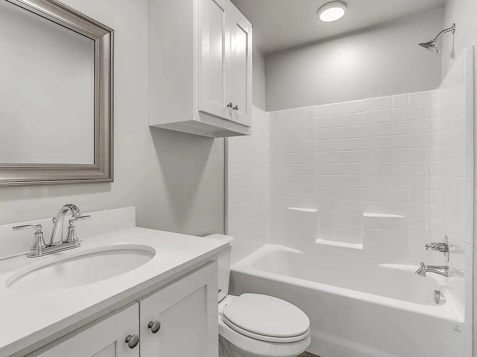 4 bed, 4.0 bath, 1408 sqft, $2,300 — Photo 4