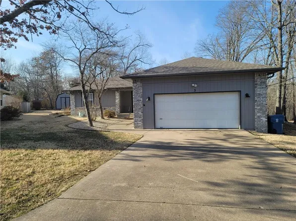 3 Ashton Cir, Bella Vista, AR 72715