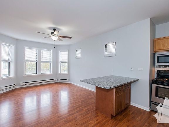 4th image of 3631 W Dickens Ave APT 02A