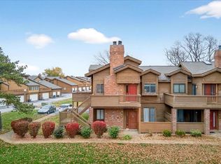 18 Hemingway Ct UNIT A, Saint Charles, MO 63304