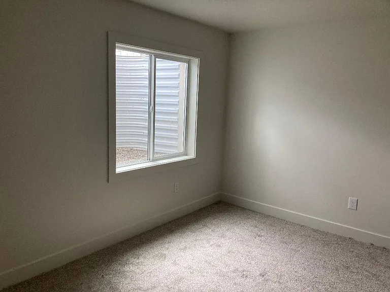 297 E 6790 S — Photo 8