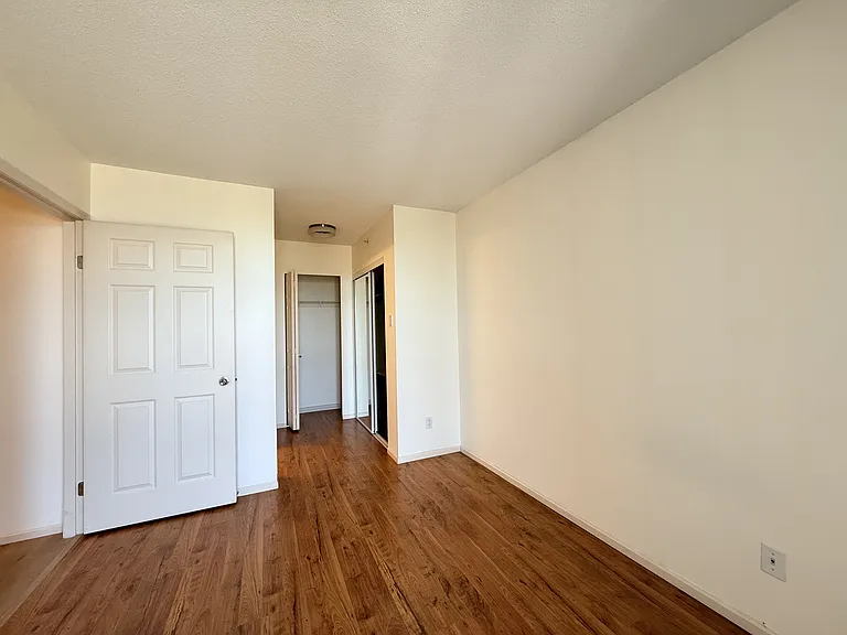 8246 Lansdowne Rd — Photo 8