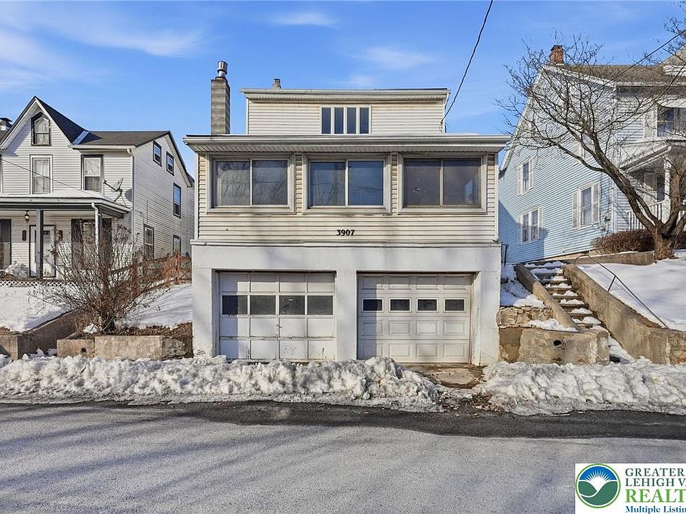 1st image of 3907 Main St