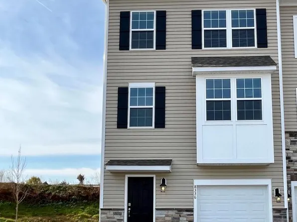 8309 Alexander Ct, Breinigsville, PA 18031
