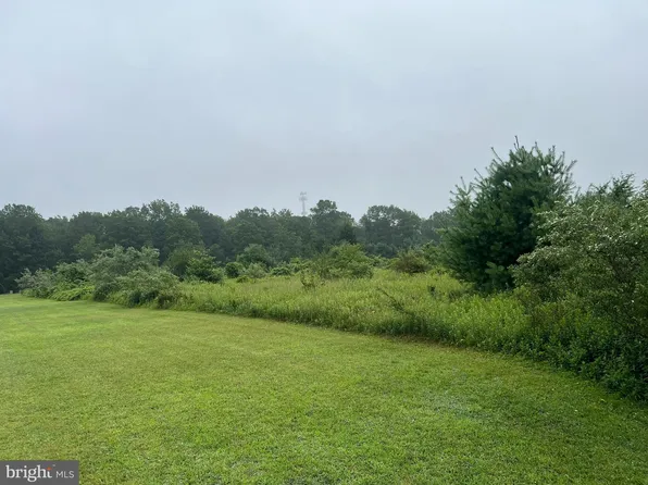 Willow Dr, Jim Thorpe, PA 18229