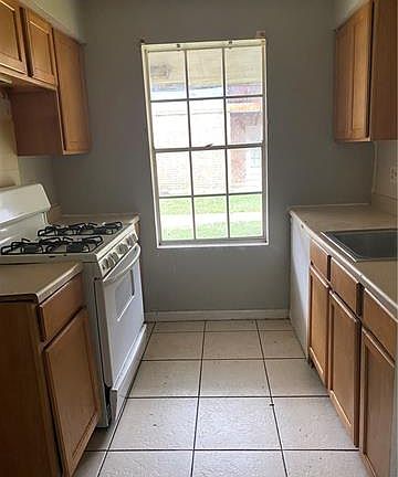 4th image of 11000 Roger Dr APT B