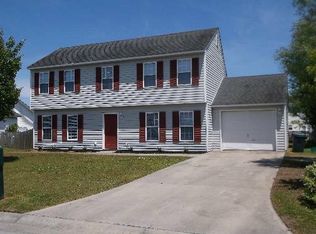206 Foxhall Rd, Newport, NC 28570