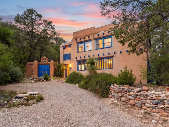 575 Redondo Rd, Jemez Springs, NM 87025
