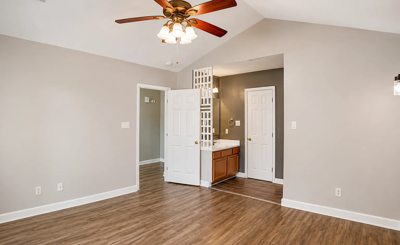 7787 Cottonwood Ave — Photo 4