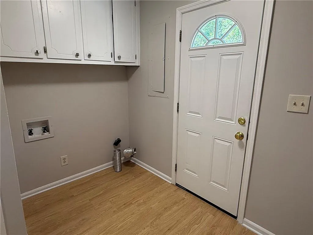 2 bed, 1.5 bath, 1063 sqft, $1,595 — Photo 4