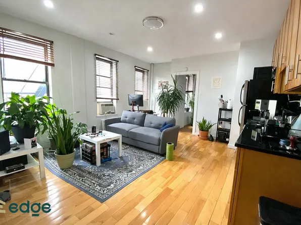 160 Havemeyer Street image 1 of 5