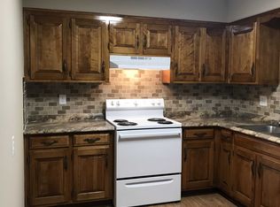 203 SE Grand Ave APT 2, Lees Summit, MO 64063