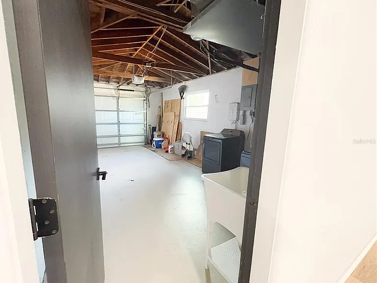3054 Adrian Ave — Photo 23