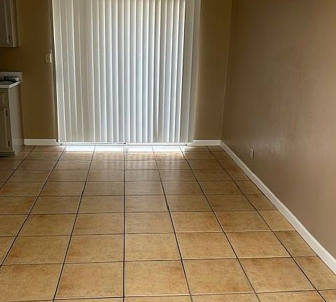3rd image of 41820 Briarwood Ave
