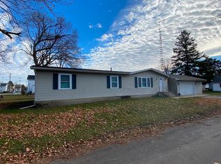 209 N West St, Earlville, IL 60518