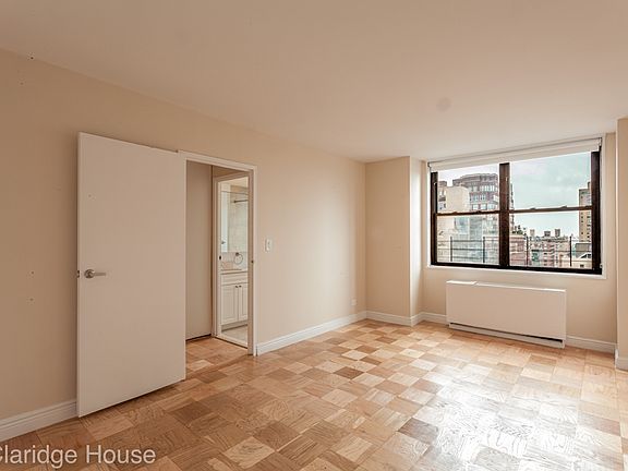 3rd image of 201 E 87th St APT 20D