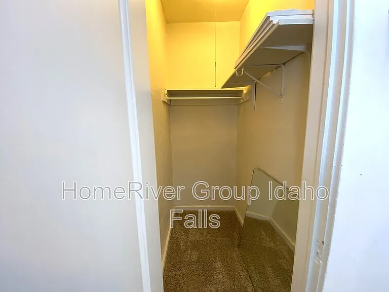 172 E 2 S #1 — Photo 9