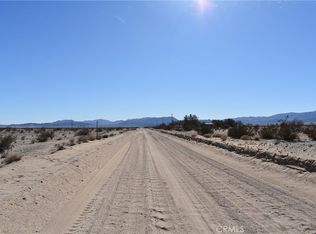 1 Shadow Mountain Rd, Twentynine Palms, CA 92277