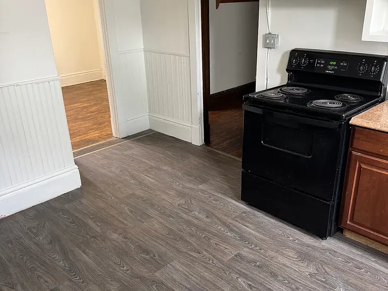 3223 Main St #3 — Photo 3