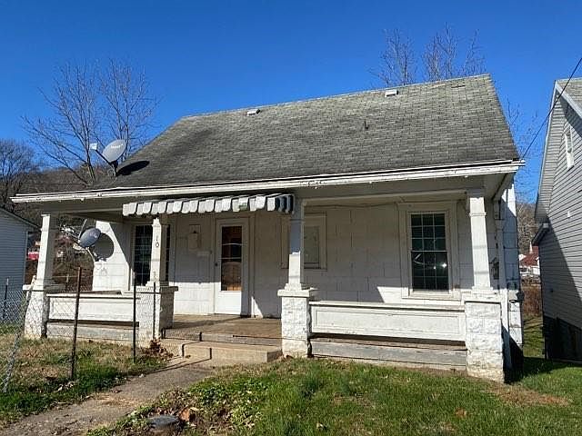 1st image of 10 Boyd Hayes Dr