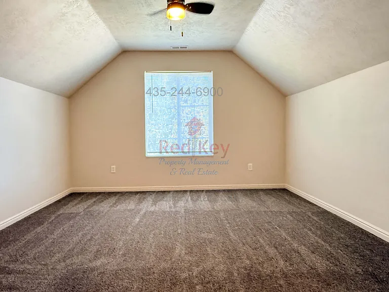 117 E 1910 N — Photo 14