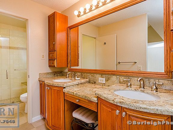 4th image of 428 Compass Dr